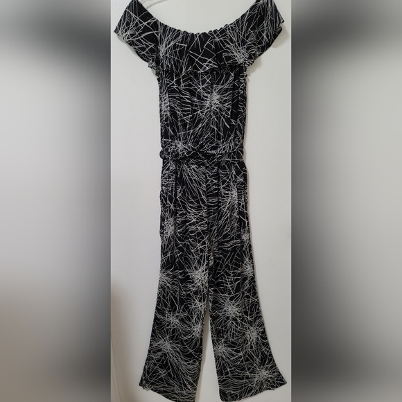 Diane Von Furstenberg Adele Jumpsuit Black Print Ruffle Off The Shoulder Size 0 - Picture 11 of 16